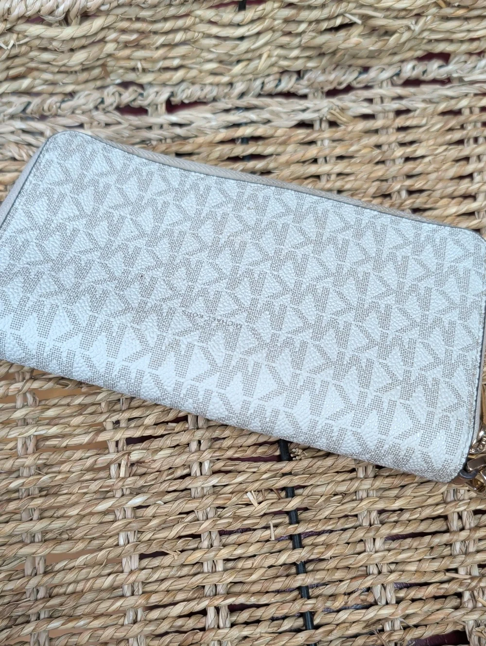 Michael Kors Wristlet Wallet
